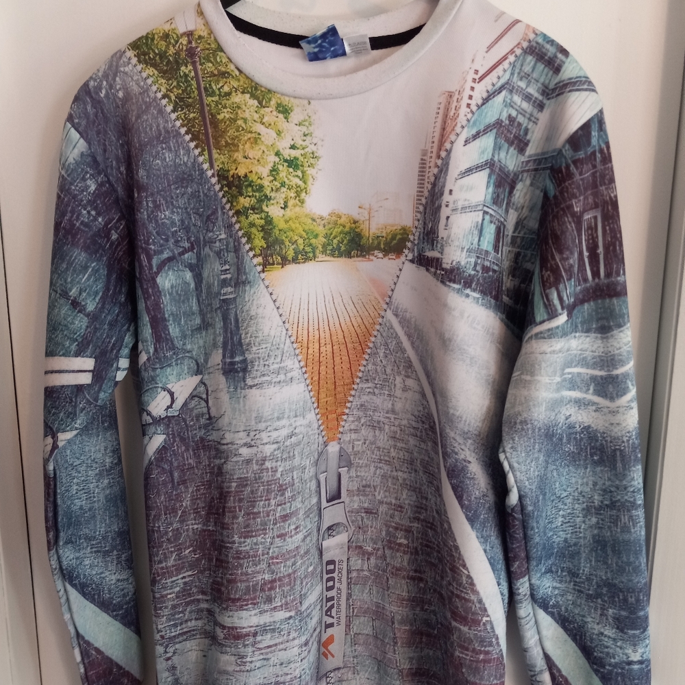 Graphic Long Sleeve Sweatshirt Tatoo Water Sports Zipper 1991 Inc Mr & Miss